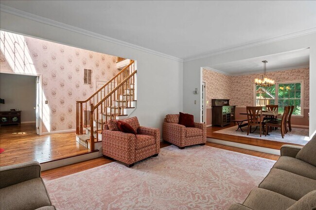 Building Photo - Private Pool, Fireplace & Endless Charm — Cross River, NY