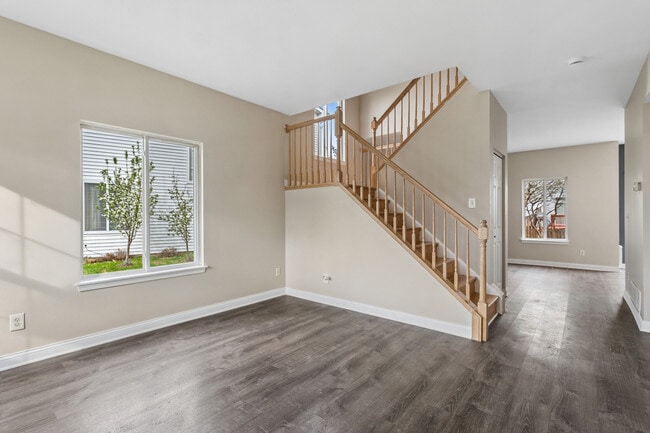 Building Photo - 21523 Franklin Cir