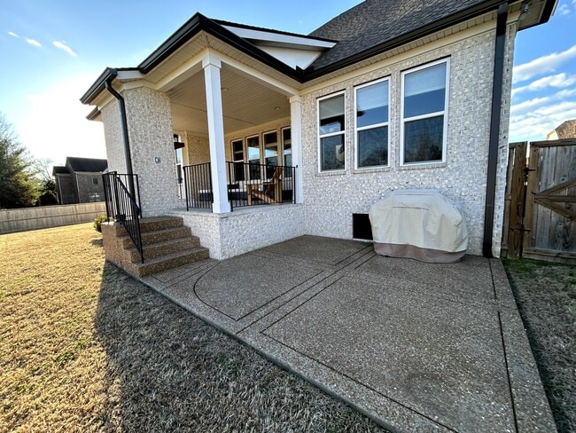 Building Photo - 1000 Alrich Ct