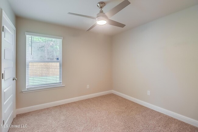 Building Photo - 6559 Eastland Cir