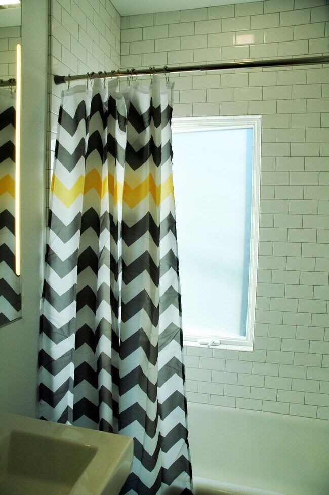 Building Photo - 46 Jersey Street