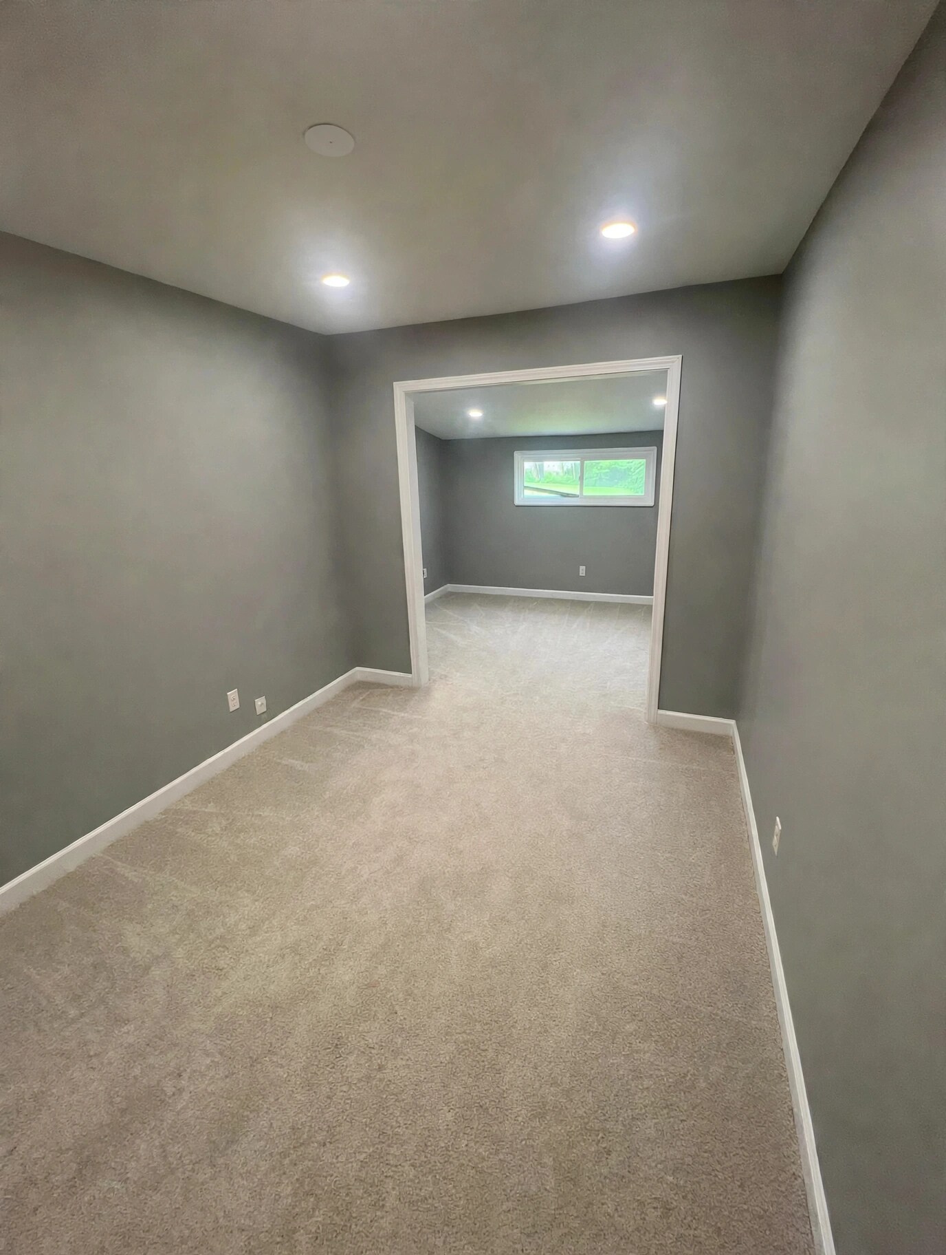 Building Photo - 6 Longview Dr