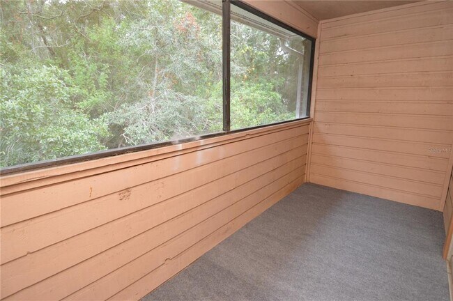 Building Photo - 1400 Gandy Blvd N