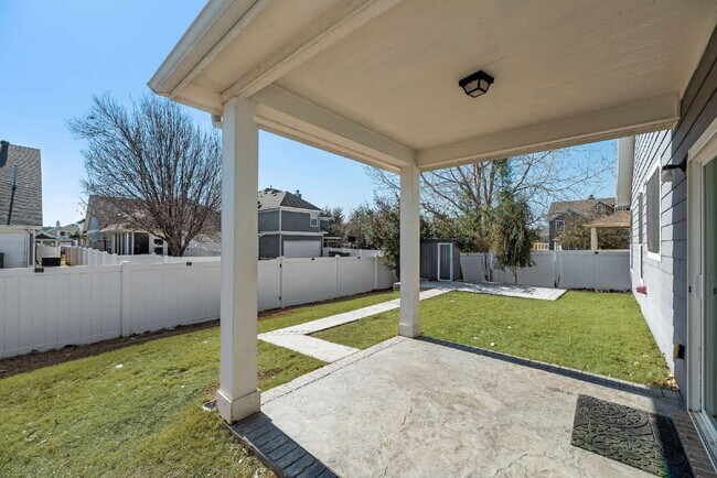 Building Photo - Charming 3-Bedroom, 2 Baths with 1,670 Sq Ft of Comfort in Providence Village