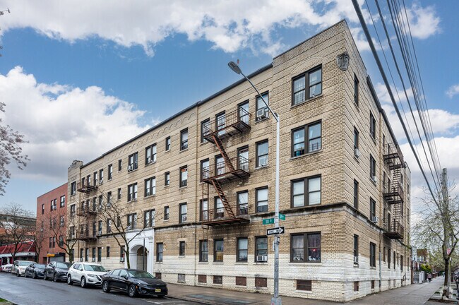 Building Photo - 39-02 111th St