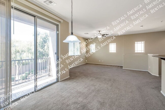 Building Photo - 1250 S Rialto