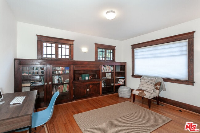 Building Photo - 2416 3rd St