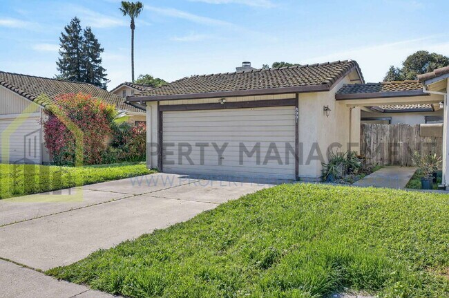 Building Photo - 8991 Fox Creek Dr