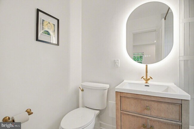 Building Photo - 2007 Key Blvd