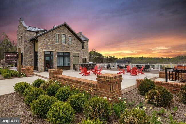 Building Photo - 397 Pear Blossom Rd