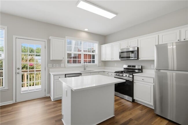 Building Photo - 1307 Greychurch Way