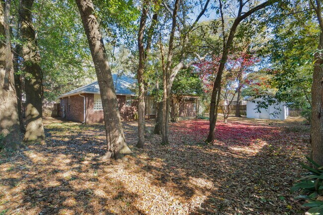 Building Photo - 4591 Scarlet Dr