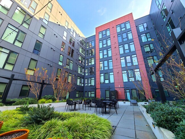 Building Photo - Mira Flats unit #324 Contemporary Open 1Bd...