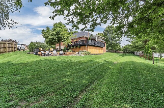 Building Photo - 2779 Landcashire Ct