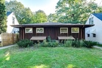 Building Photo - 842 25th Ave SE