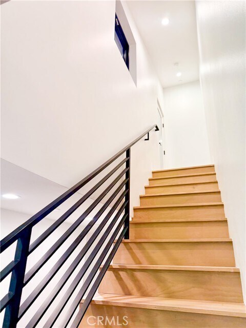 Building Photo - 4332 Alcove Ave