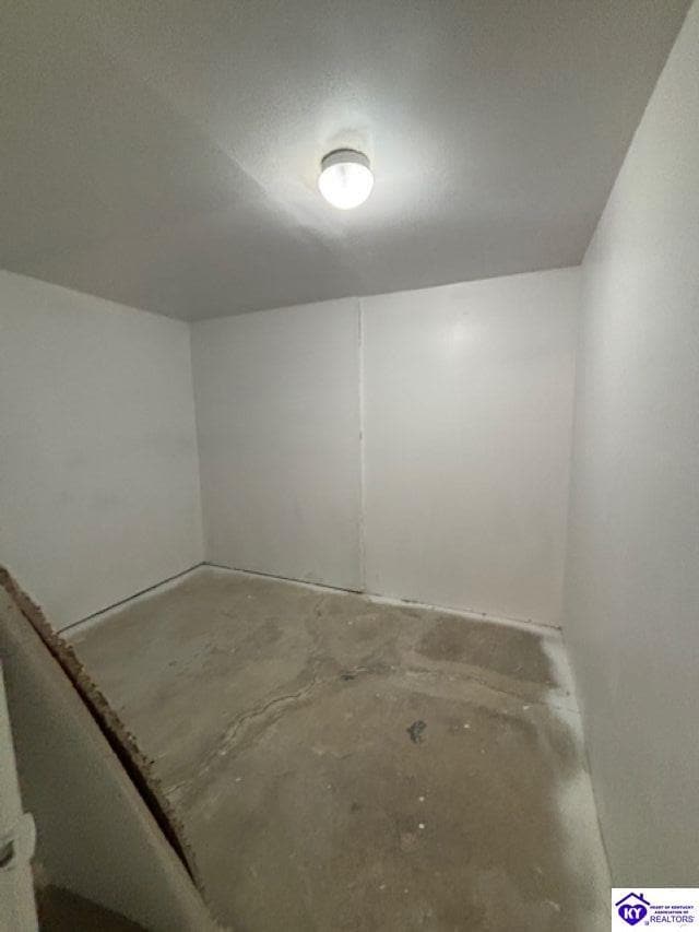 Building Photo - 1204 Clear Ridge Ln