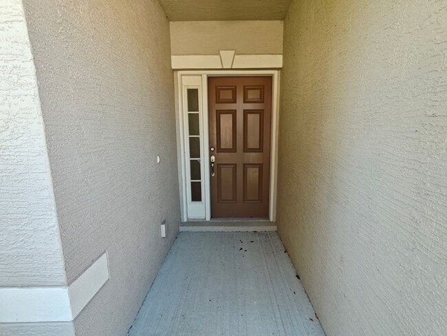 Building Photo - Charming & Modern 3-Bedroom Home with Bright Open Layout!