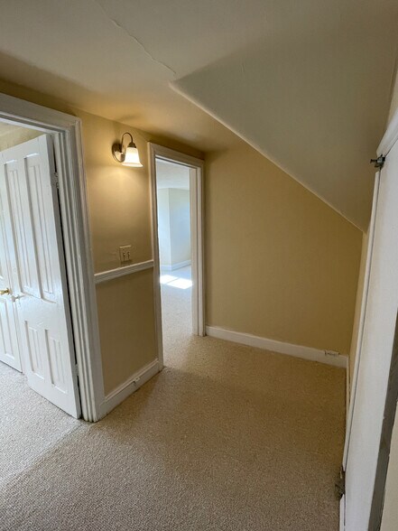 Entry - 157 Cricket Ave