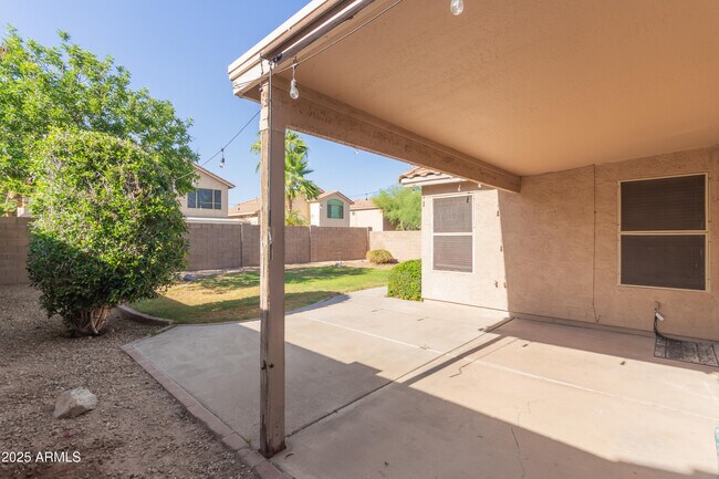 Building Photo - 1058 West Swan Drive