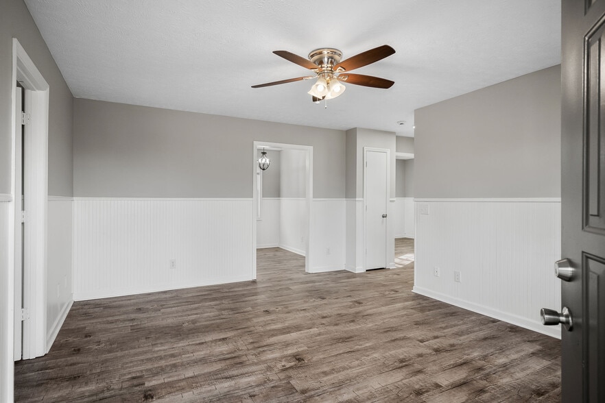 Building Photo - 2143 Wildwood Rd