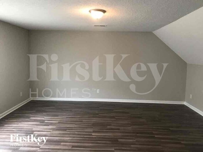 Building Photo - 3179 Birchton Glade Cove