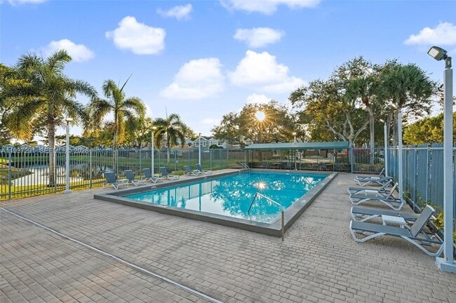 Building Photo - 12224 SW 52nd Pl