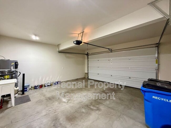 Building Photo - 7310 N 93rd Ave