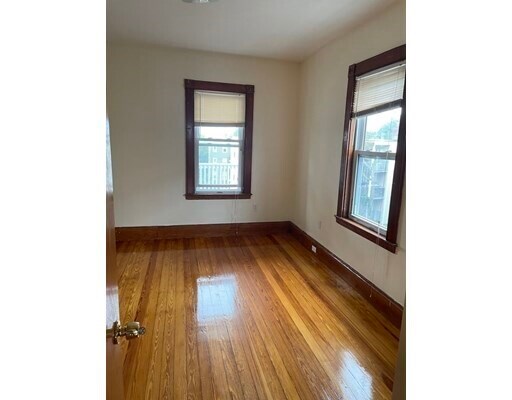 Building Photo - 17 Lafield St