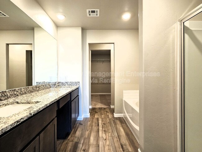 Building Photo - 1616 Amaranth Ln