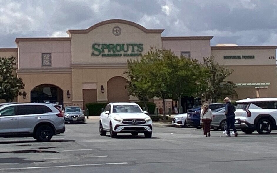 Building Photo - 200 E Alessandro Blvd