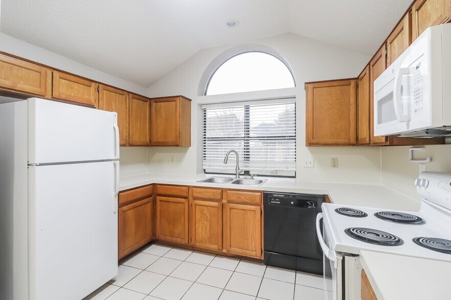 Building Photo - 4209 Vincent Terrace