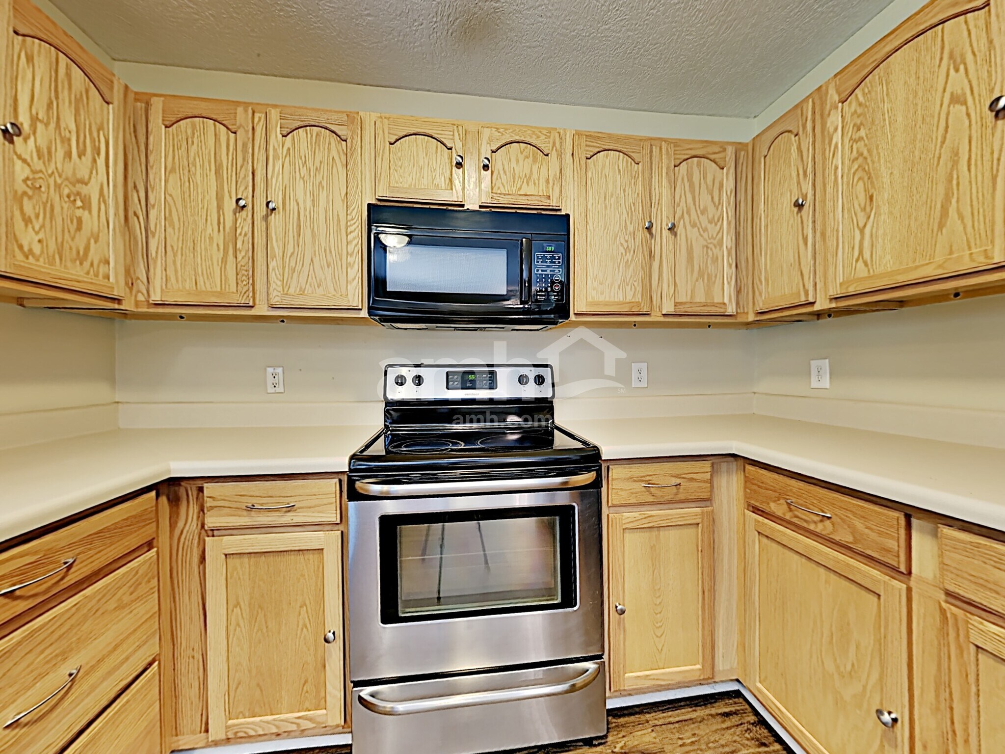 Building Photo - 4417 Oakbank Ln