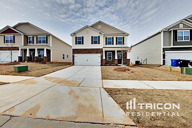 Building Photo - 156 King William Dr