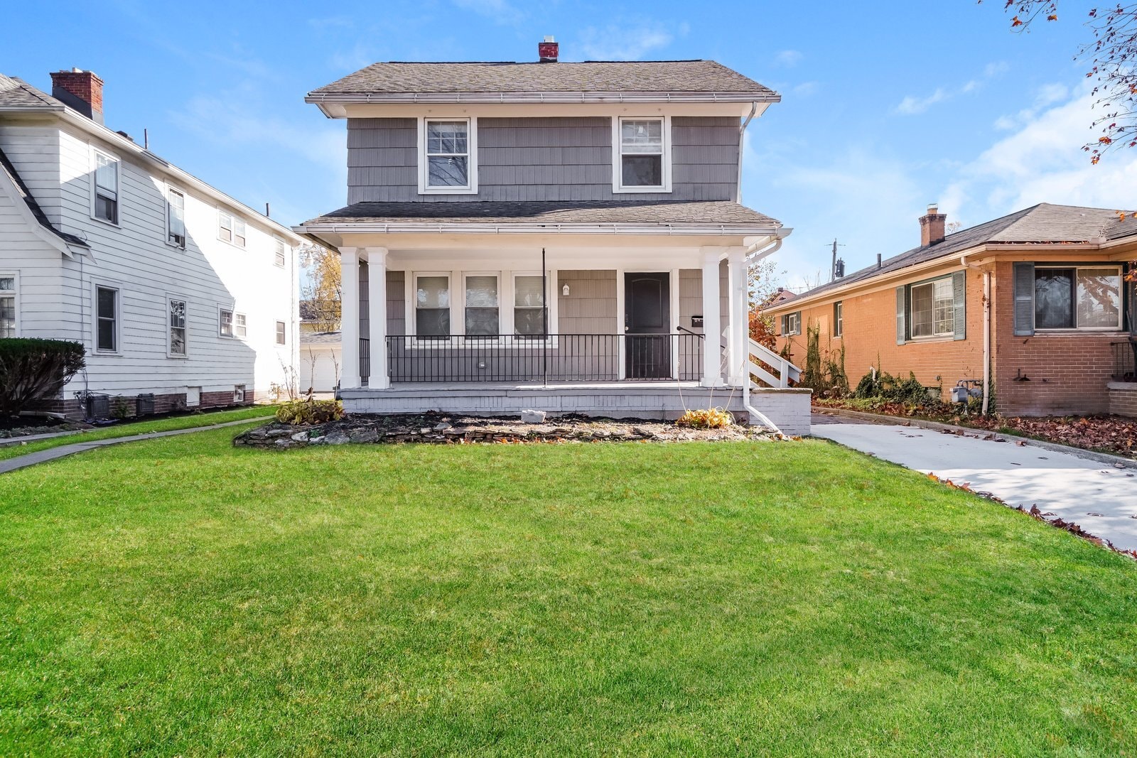 Building Photo - 737 Hampton Ave