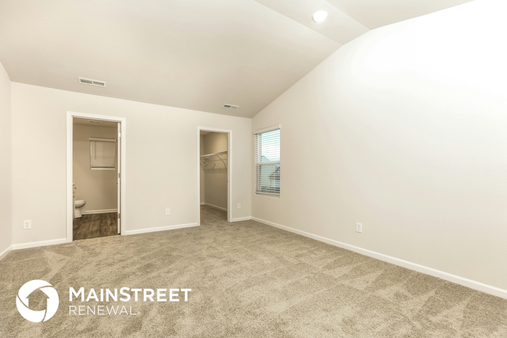 Building Photo - 10 Bounding Ln