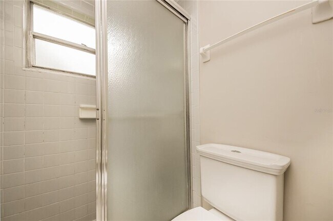 Building Photo - 4454 Sandhurst Dr