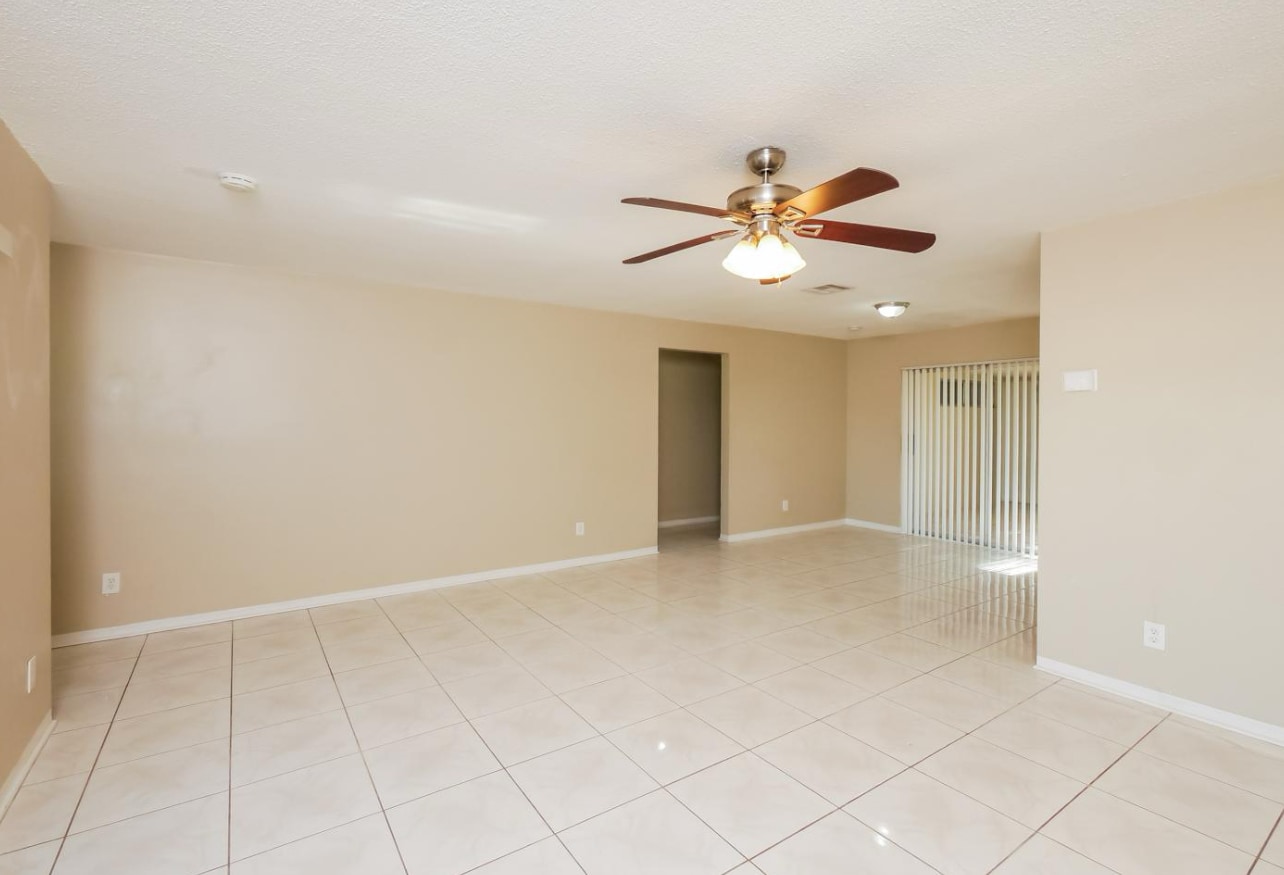 Building Photo - 3645 Valais Dr