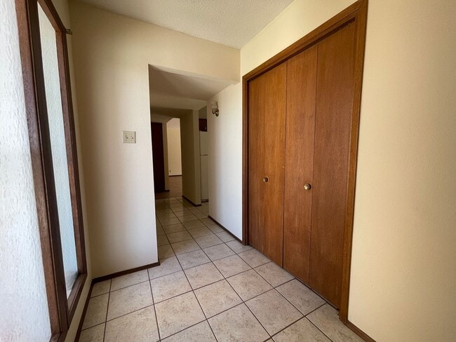 Building Photo - Westside 3 Bedroom 1.75 Bath
