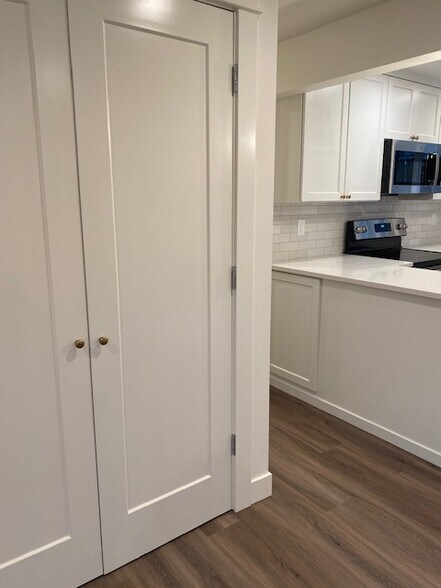 Building Photo - 7537 42nd Ave NE