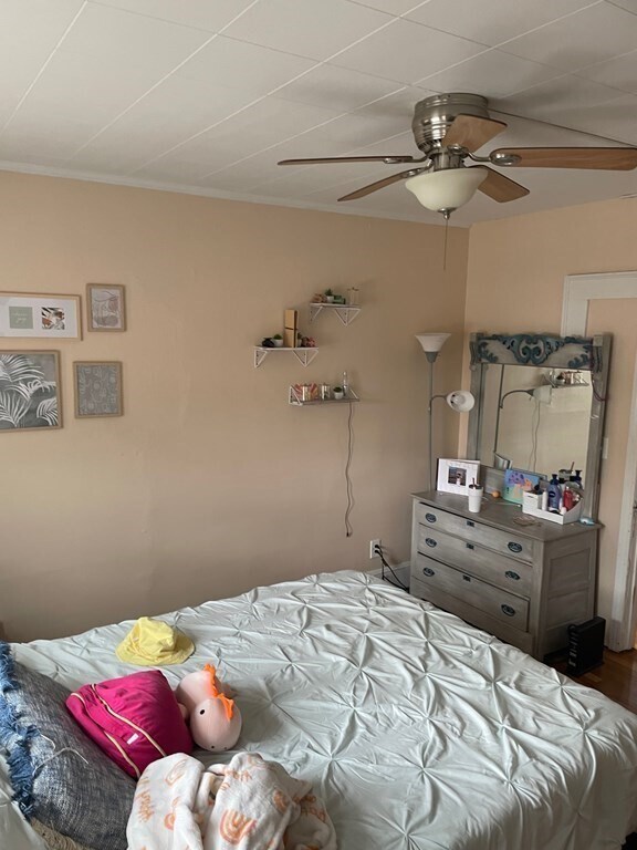 Building Photo - 723 Bennington St