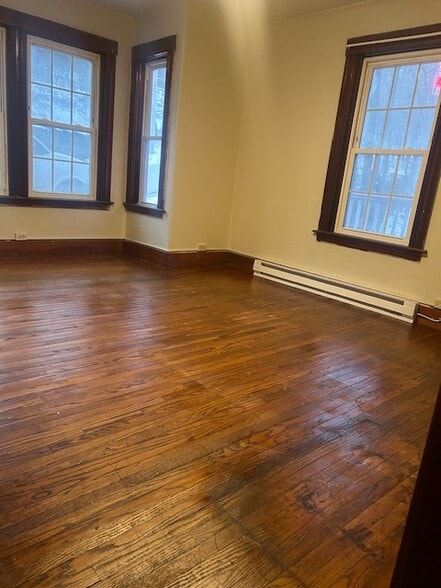 Building Photo - 259 High St