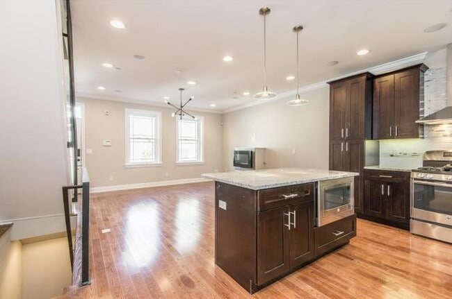 Building Photo - STUNNING NEW-CONSTRUCTION 4-BED, 3-BATH W/...