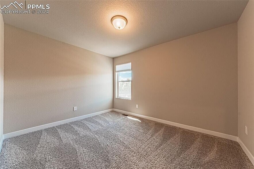 Building Photo - 4028 Ryedale Way