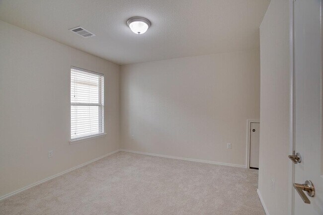 Building Photo - 14002 Eucalyptus Bnd