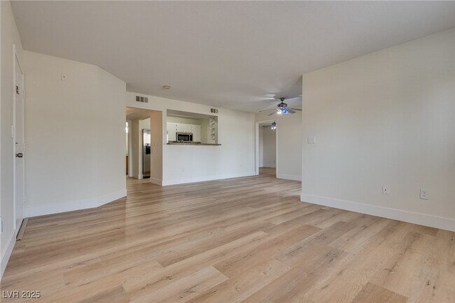 Building Photo - 5055 W Hacienda Ave