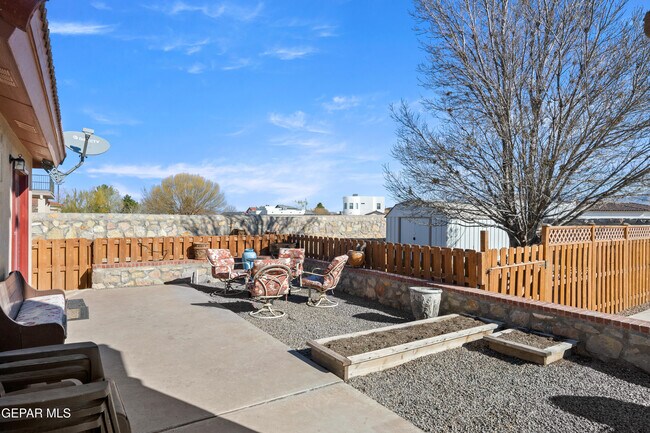 Building Photo - 6032 Valle Espanola Ln