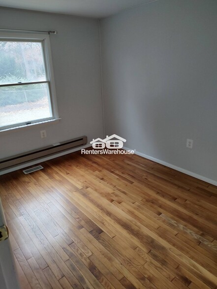 Building Photo - 1522 Sappington Dr
