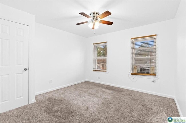 Building Photo - 921 Ridge St