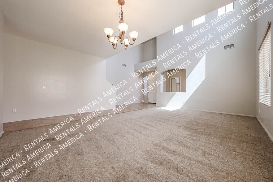 Building Photo - 1155 E Winchester Pl